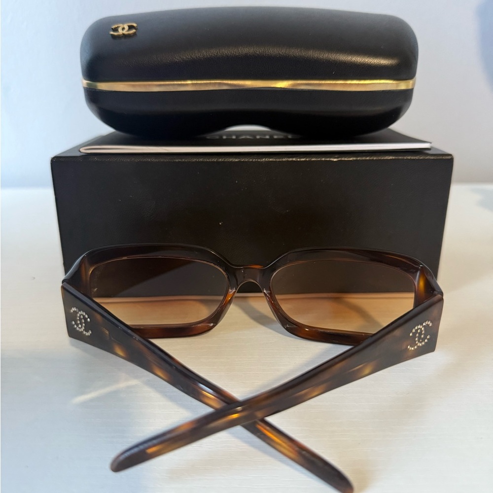 Chanel Tortoiseshell Brown Gradient Rectangular P… - image 3